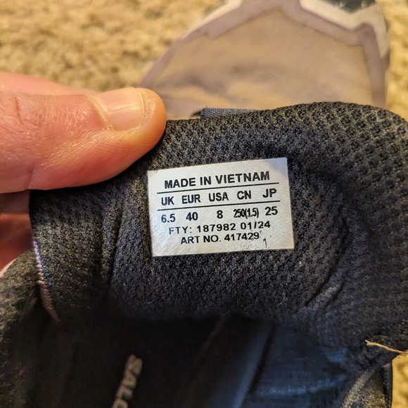 Salomon Women's Speedcross Trail Running Shoes - Gray and Black - Picture 6 of 7